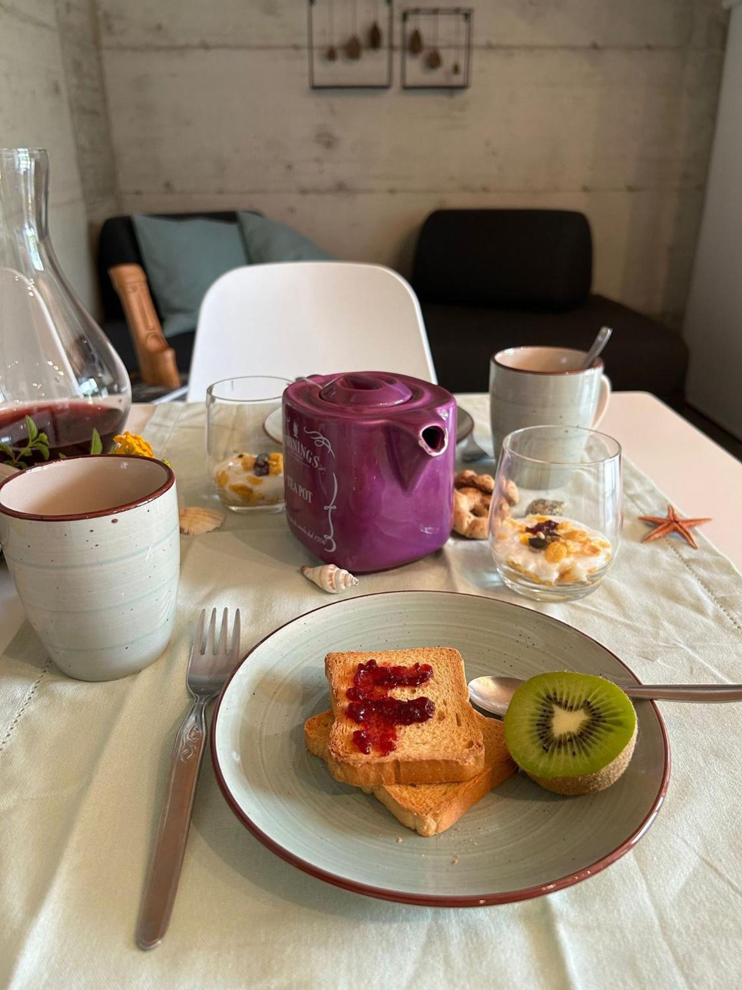 Bed & Breakfast Sa Guardia De Ferricci Solanas (Cagliari)